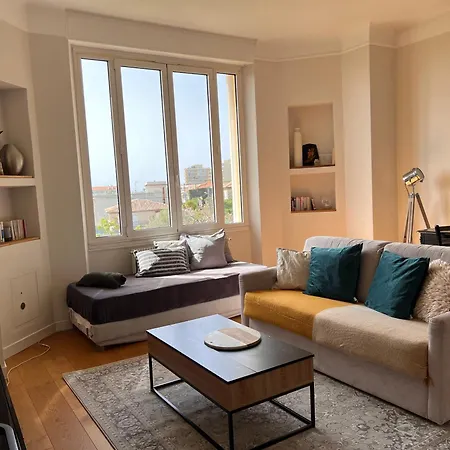 Provence 2 Pieces Avec Balcon Apartamento Antibes