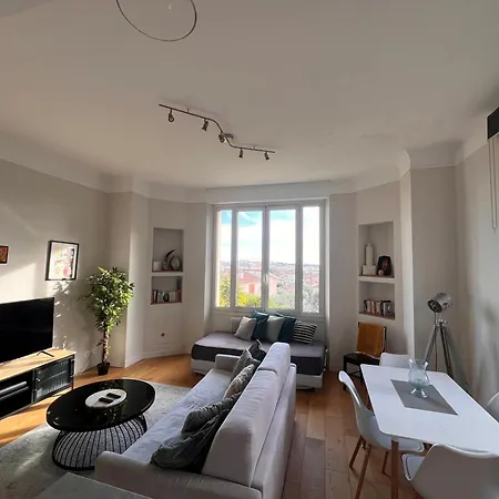 Provence 2 Pieces Avec Balcon