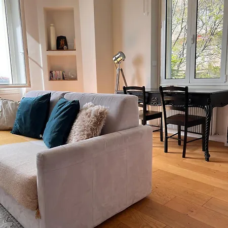 Provence 2 Pieces Avec Balcon Апартаменты *